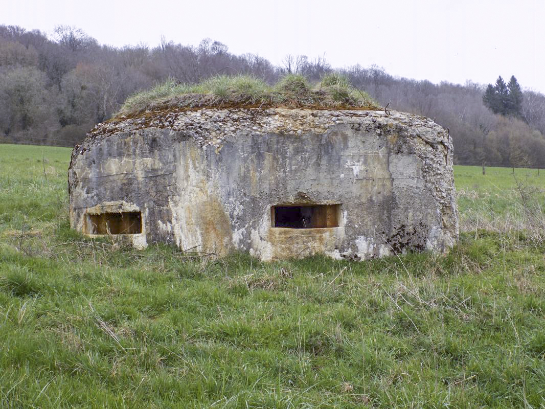 Ligne Maginot - 7B - LES NASSES OUEST - (Blockhaus pour arme infanterie) - Faces frontale / gauche - R Tucker