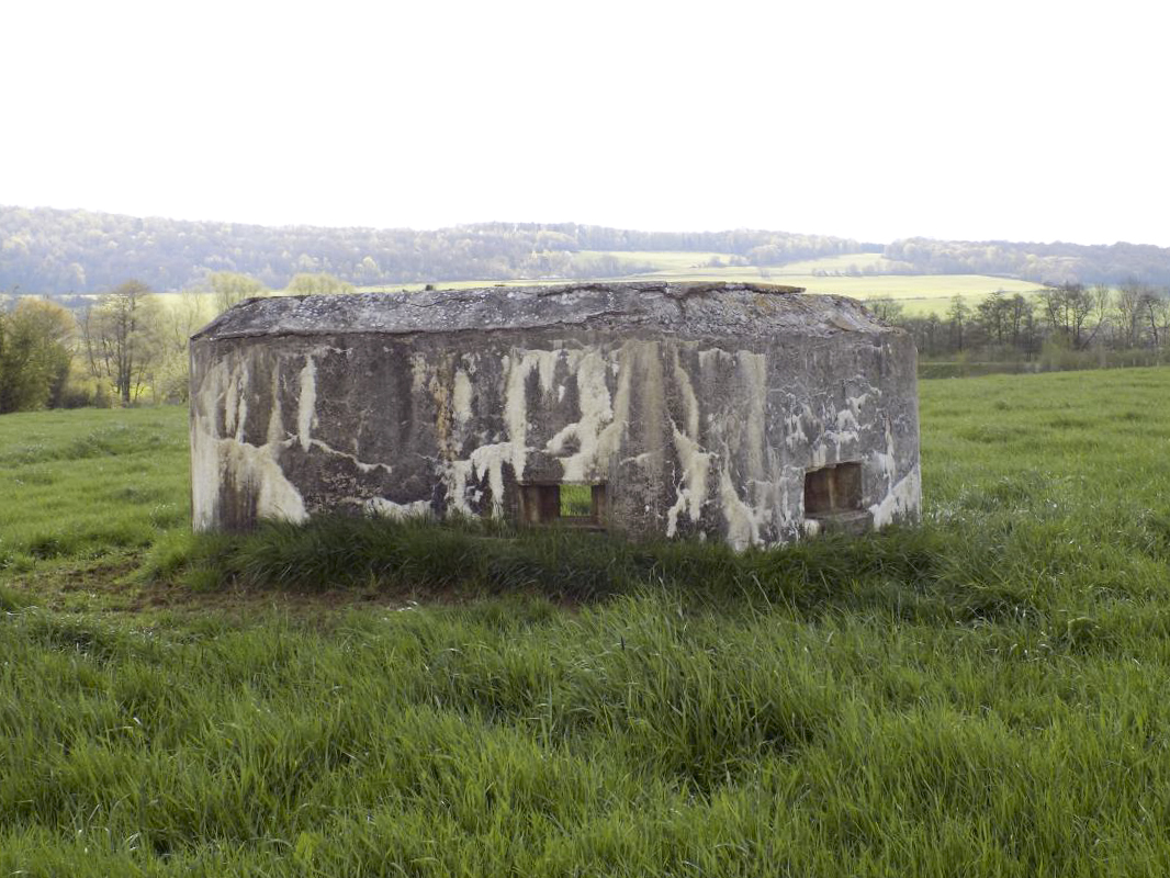 Ligne Maginot - 8B - FOCHELLE - (Blockhaus pour arme infanterie) - Faces frontale et gauche - R Tucker