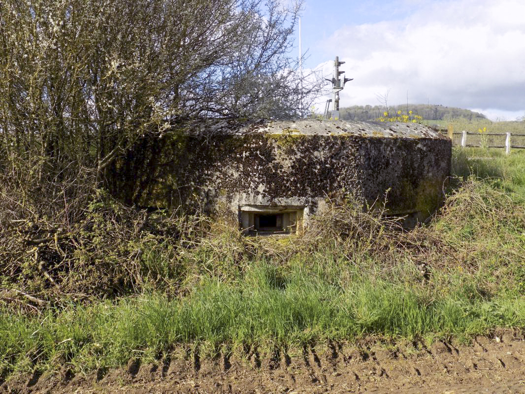 Ligne Maginot - 9C - PASSAGE à NIVEAU DE YONCK - (Blockhaus pour arme infanterie) - Face centrale - R Tucker