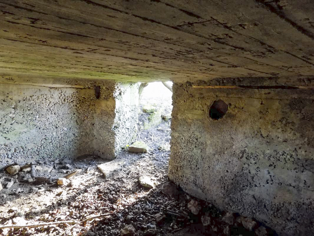 Ligne Maginot - 11A - LA BOULETTE - (Blockhaus pour canon) - L'entrée AC - R Tucker