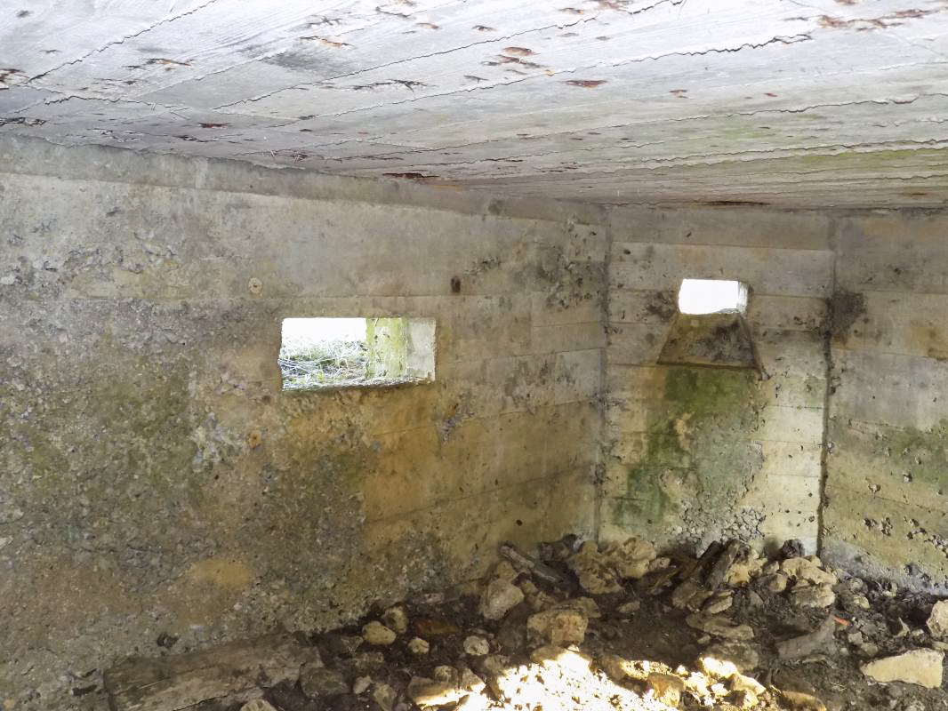 Ligne Maginot - 11A - LA BOULETTE - (Blockhaus pour canon) - Les créneaux AC et FM - R Tucker