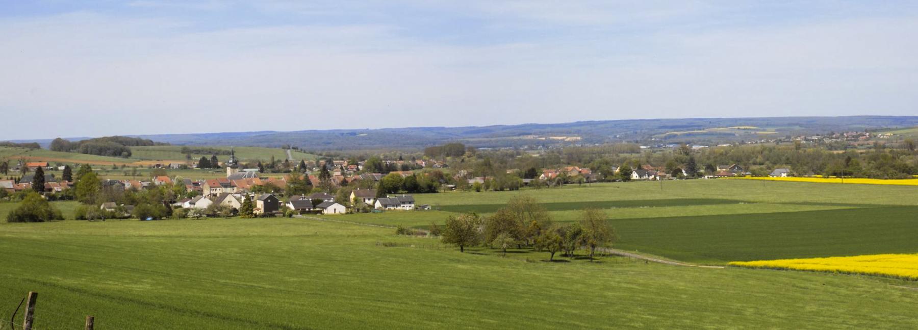 Ligne Maginot - 11C - VALMONT - (Blockhaus pour arme infanterie) - Vue vers le nord et nord-est, Autrecourt et Pourron - R Tucker