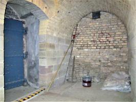 Ligne Maginot - FORT DUCROT - (PC de Secteur) - Accès au rempart du front de gorge depuis l'étage du casernement
Un des accès à été muré par les français
