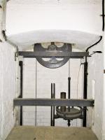 Ligne Maginot - FORT DUCROT - (PC de Secteur) - Traverse abri
Monte-charge à munitions