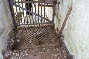 Ligne Maginot - MOLVANGE - A9 - (Ouvrage d'artillerie) - Entrée des hommes
Vue intérieure de la passerelle rétractable