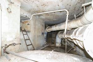 Ligne Maginot - MOLVANGE - A9 - (Ouvrage d'artillerie) - Entrée des hommes
Les conduits d’échappement des moteurs de l'usine et la sortie de l'air vicié