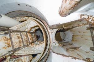 Ligne Maginot - MOLVANGE - A9 - (Ouvrage d'artillerie) - Bloc 2
Tourelle de mitrailleuses 
Accès à la chambre de tir et accès à l'avant cuirasse