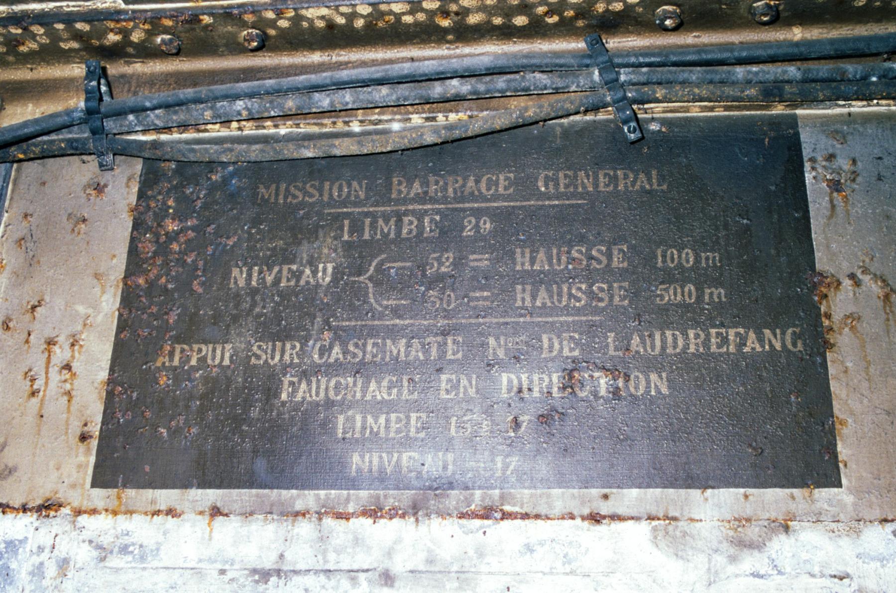 Ligne Maginot - LAUDREFANG - A37 - (Ouvrage d'infanterie) - Bloc 3
Chambre de tir jumelages de mitrailleuses et canon de 47 - MANSUY Michel
