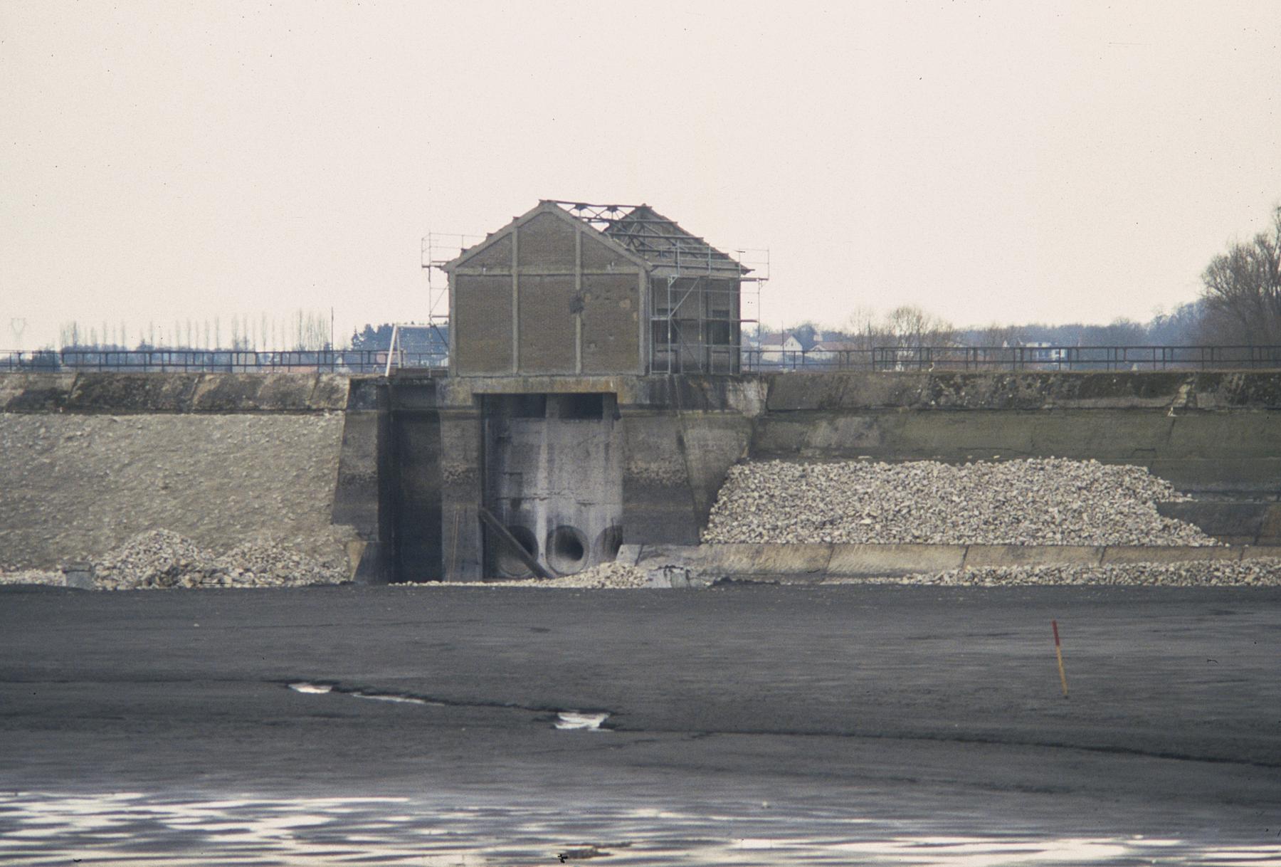 Ligne Maginot - WELSCHHOF (RETENUE DU) - (Inondation défensive) - Le local des siphons pendant le vidange du lac - MANSUY Michel