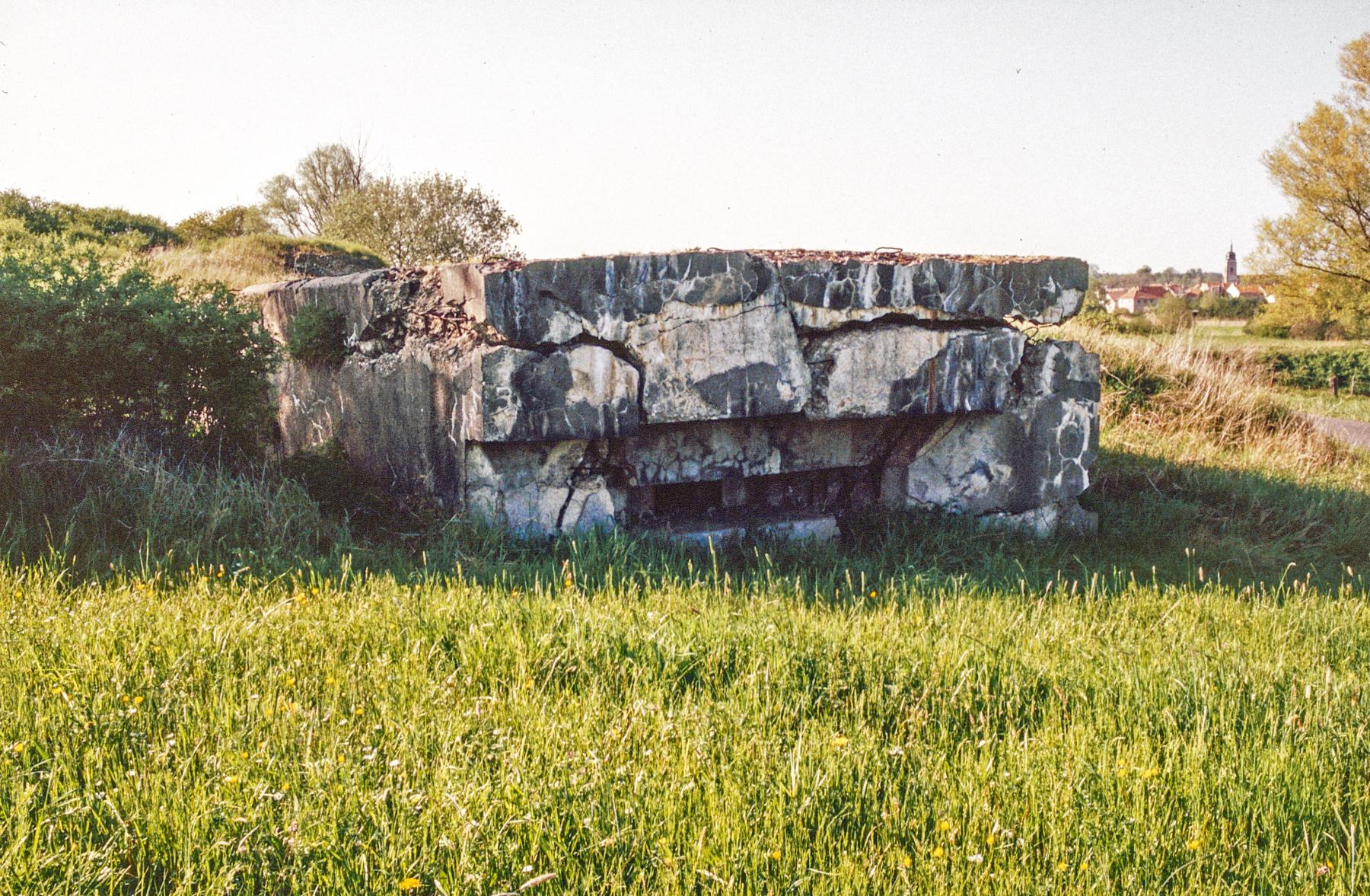 Ligne Maginot - DIGUE DE PUTTELANGE 3 - (Blockhaus pour arme infanterie) -  - MANSUY Michel