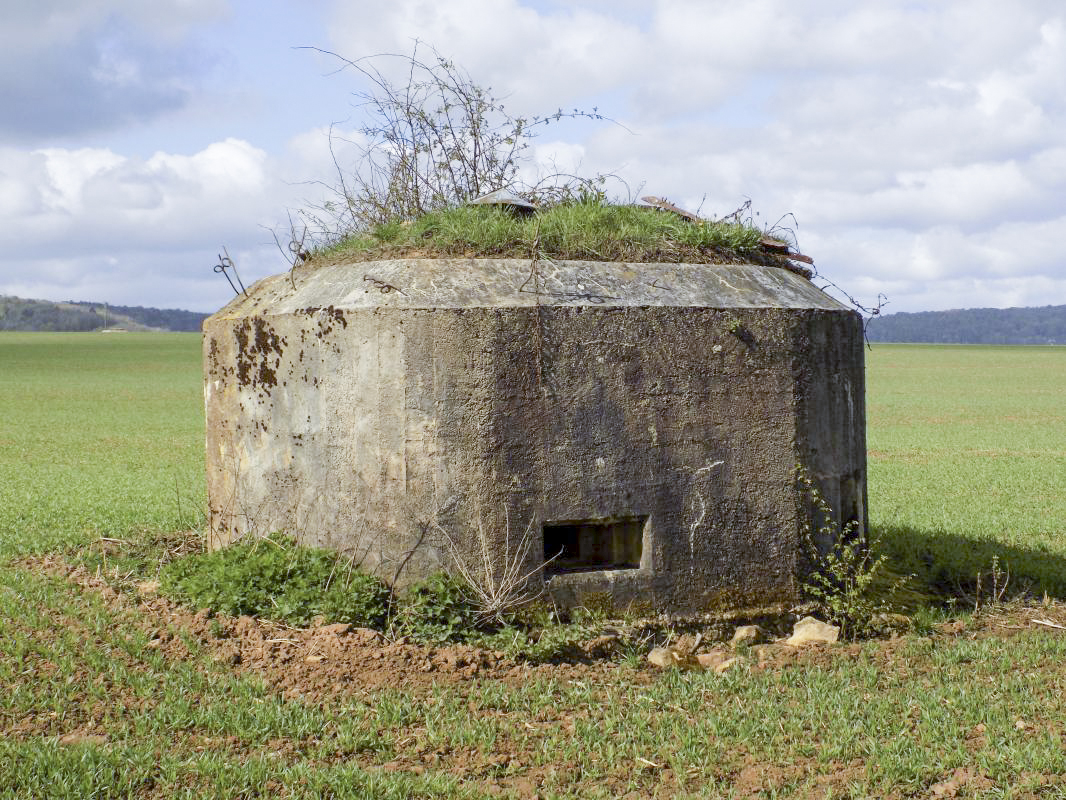 Ligne Maginot - 15C - FOND D'YVAUX EST - (Blockhaus pour arme infanterie) - Créneau FM, face droite - R Tucker