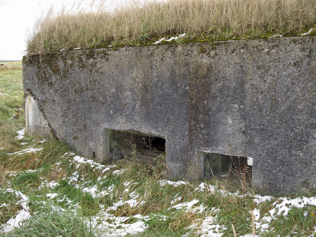 Ligne Maginot - 21BIS - MAIRY NORD - (Blockhaus pour canon) - Les crénaux - R Tucker