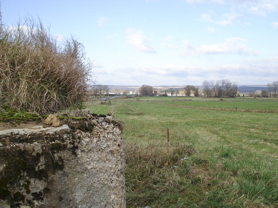 Ligne Maginot - 21BIS - MAIRY NORD - (Blockhaus pour canon) - Coté droite, vers Douzy - R Tucker