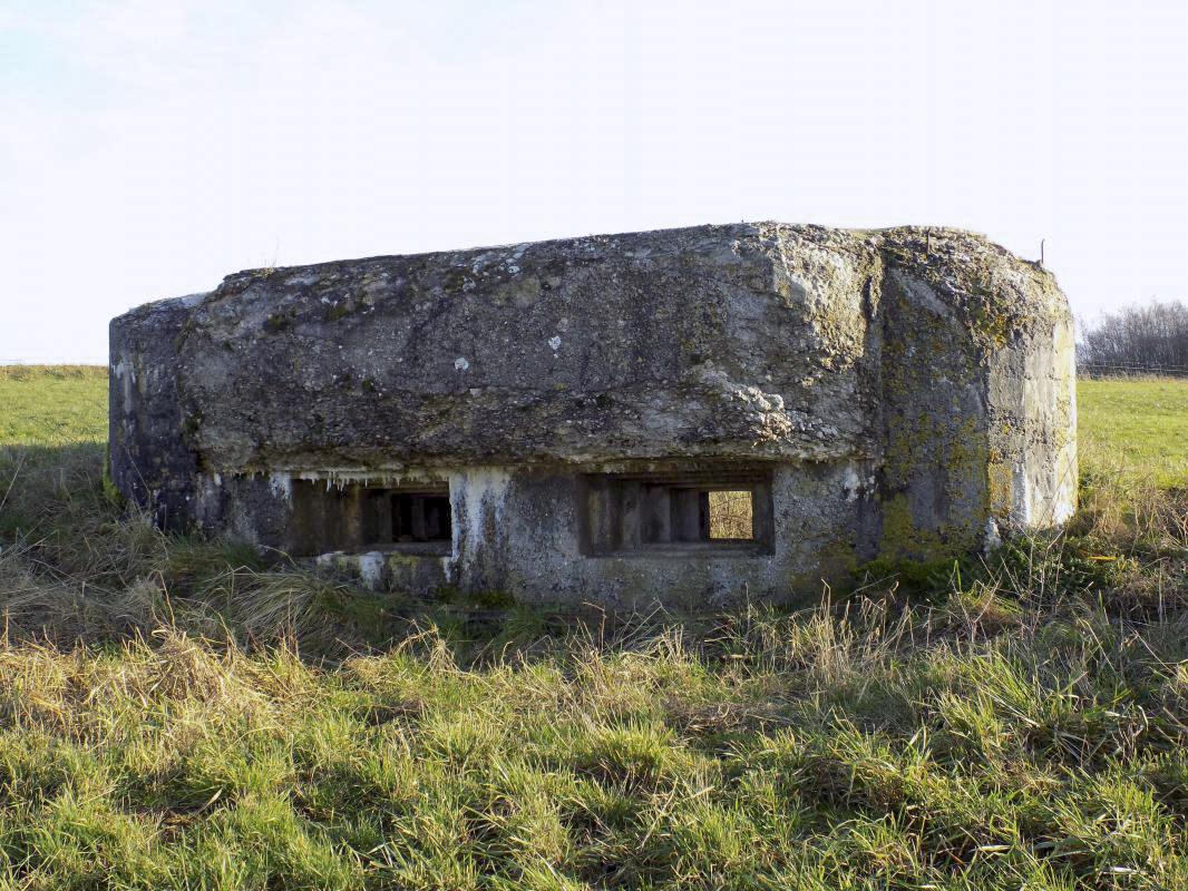Ligne Maginot - 22D - LES MAPAILLES NORD - (Blockhaus pour arme infanterie) - Face frontale, vers le nord ouest - R Tucker