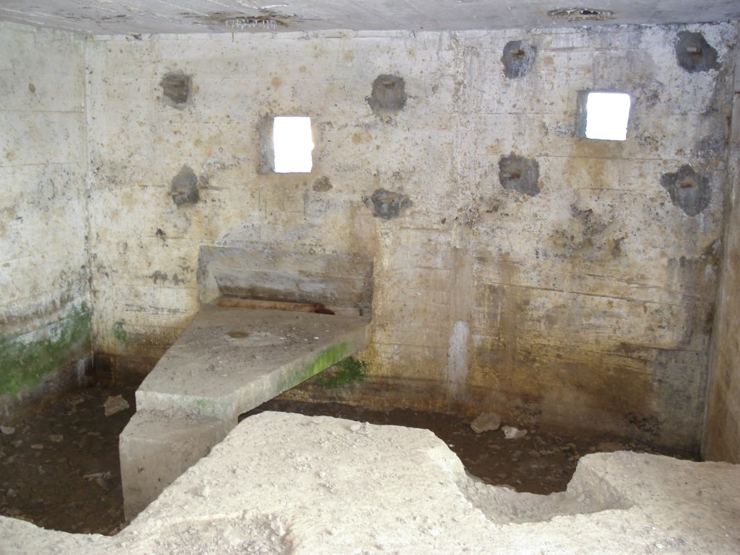 Ligne Maginot - 23BIS - BEAUCHAMPS - (Blockhaus pour canon) -  - R Tucker