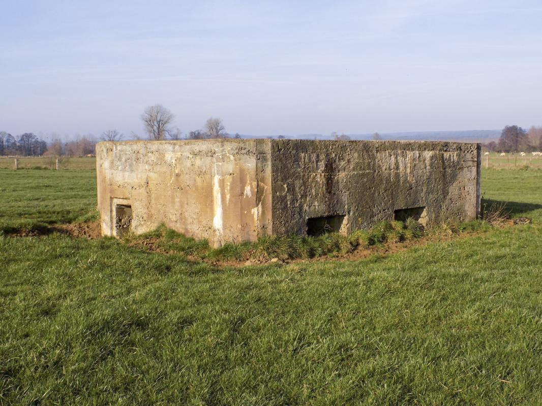 Ligne Maginot - 27 - LA ROMARGNE CENTRE - (Blockhaus pour arme infanterie) - Face droite et l’arrière - R Tucker