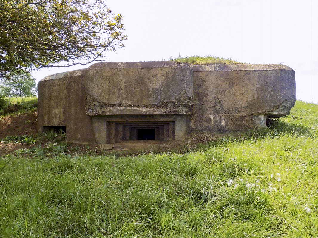 Ligne Maginot - 29C - EUILLY NORD - (Blockhaus pour arme infanterie) - Face frontale - R Tucker