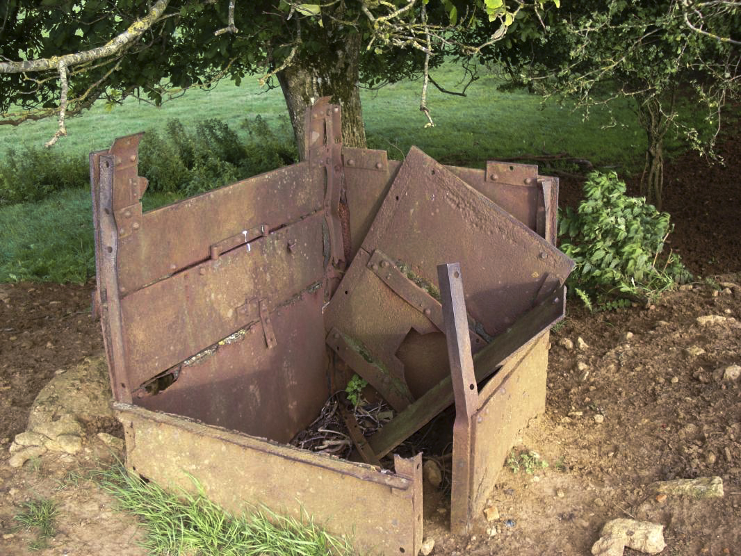 Ligne Maginot - 29C - EUILLY NORD - (Blockhaus pour arme infanterie) - Guérite à coté du bloc
2007 - R Tucker