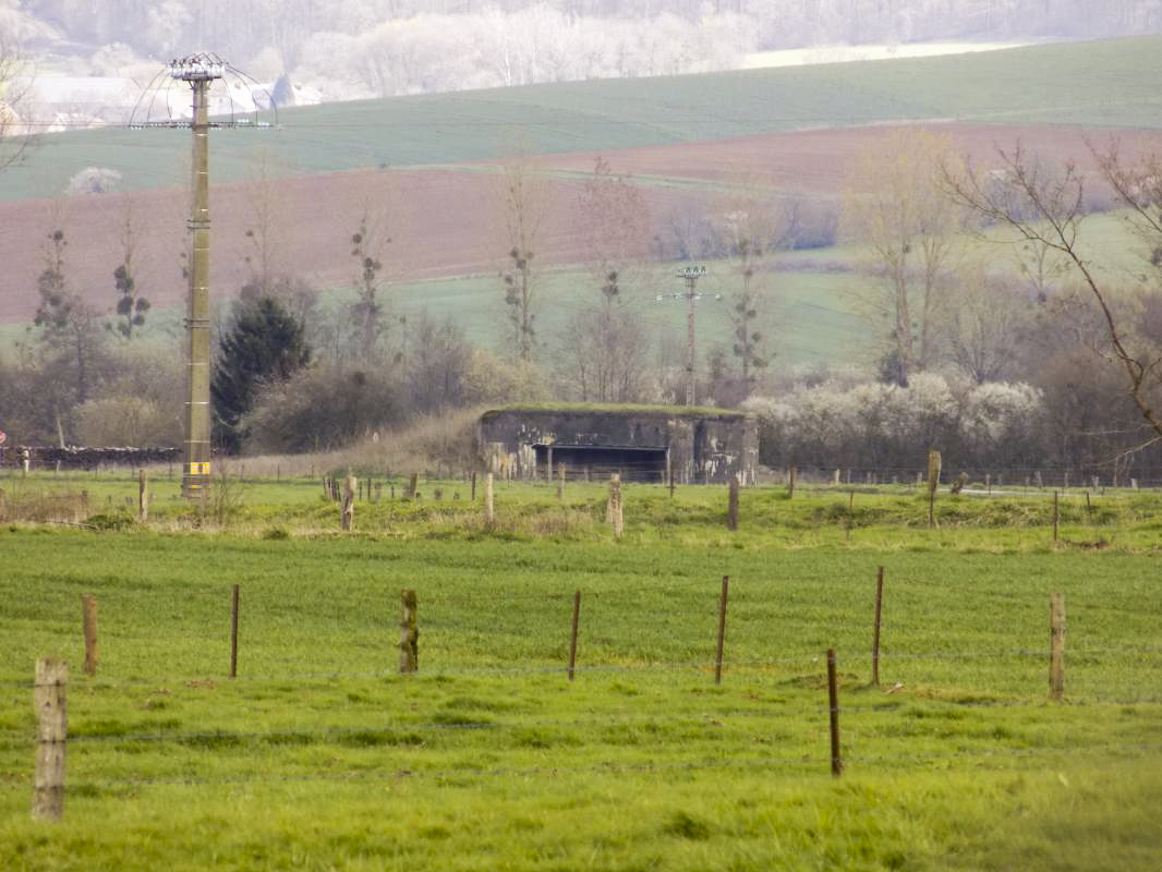 Ligne Maginot - 30 - L'EPINETTE SUD - (Blockhaus pour arme infanterie) - Vue vers le sud-est, A100 - R Tucker