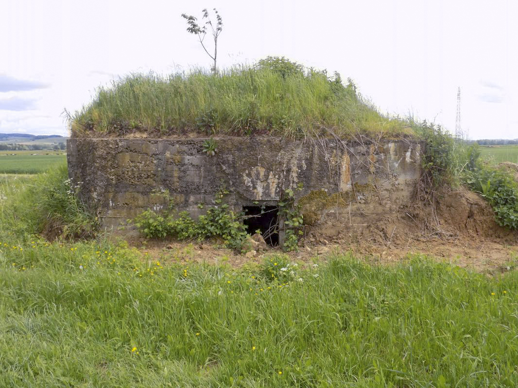 Ligne Maginot - 34A - LE BOCHET NORD - (Blockhaus pour arme infanterie) - L'arrière avec l'entrée hommes - R Tucker