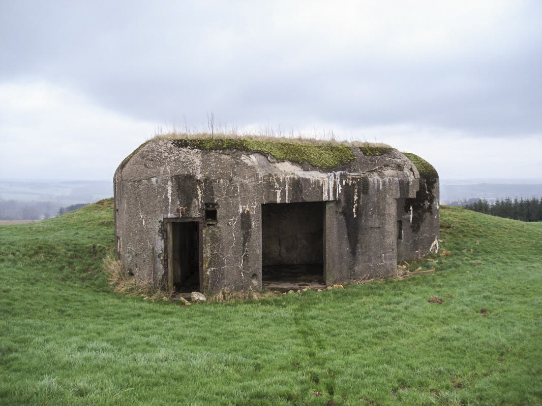 Ligne Maginot - A93 - CHYBERCHAMP - (Casemate d'artillerie) - Les entrées - R Tucker