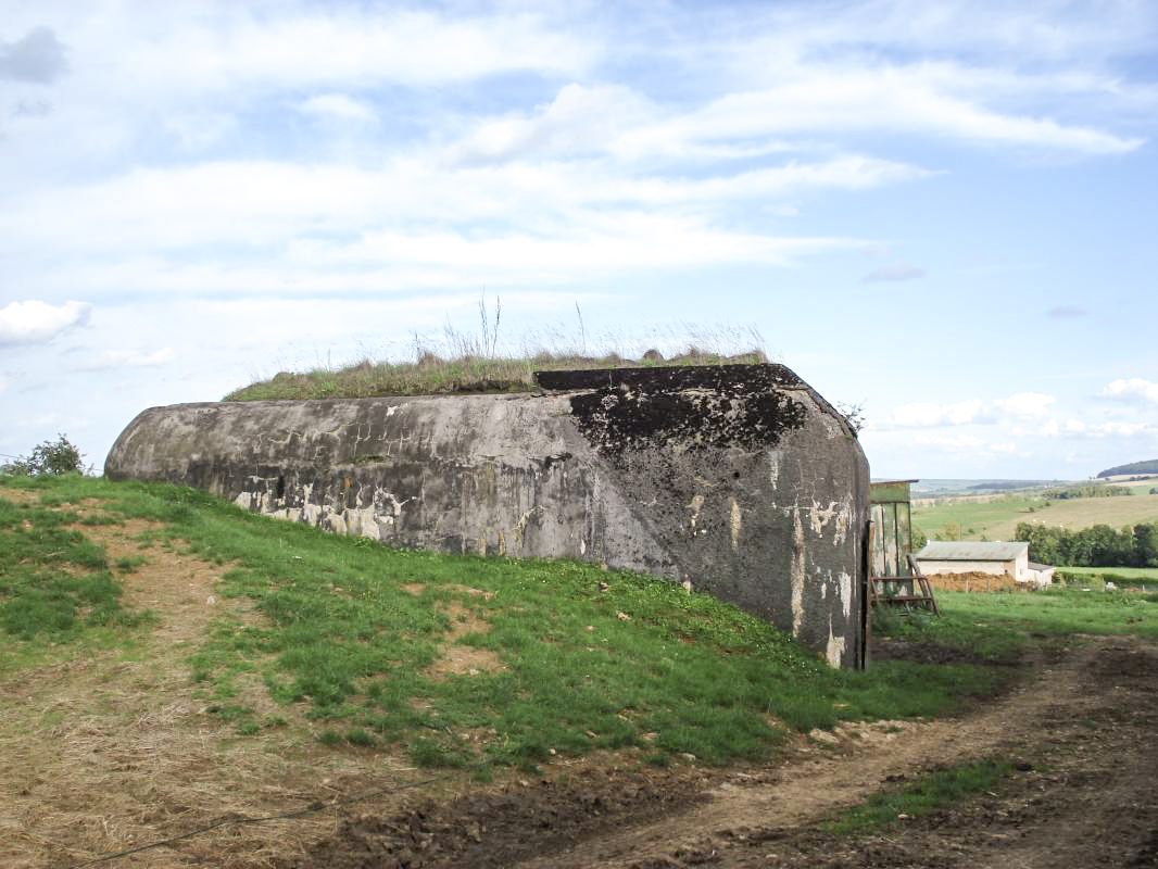 Ligne Maginot - A98 - EUILLY - (Casemate d'artillerie) -  - R Tucker