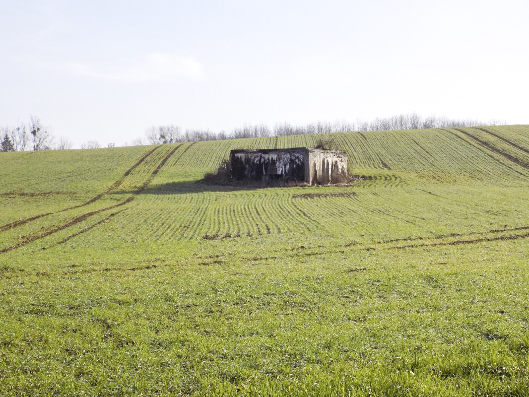 Ligne Maginot - GRAND FOSSE - (Blockhaus pour canon) - Pris du nord ouest - R Tucker