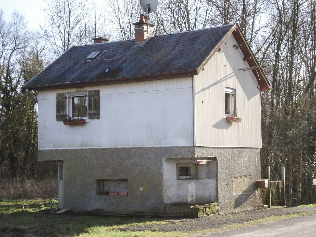 Ligne Maginot - MF17 - T - MESSINCOURT - (Poste GRM - Maison Forte) - Face nord/ouest - R Tucker