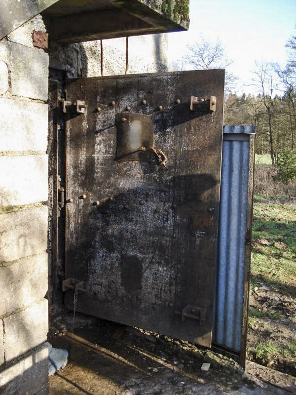Ligne Maginot - MF17 - T - MESSINCOURT - (Poste GRM - Maison Forte) - L'entrée - R Tucker