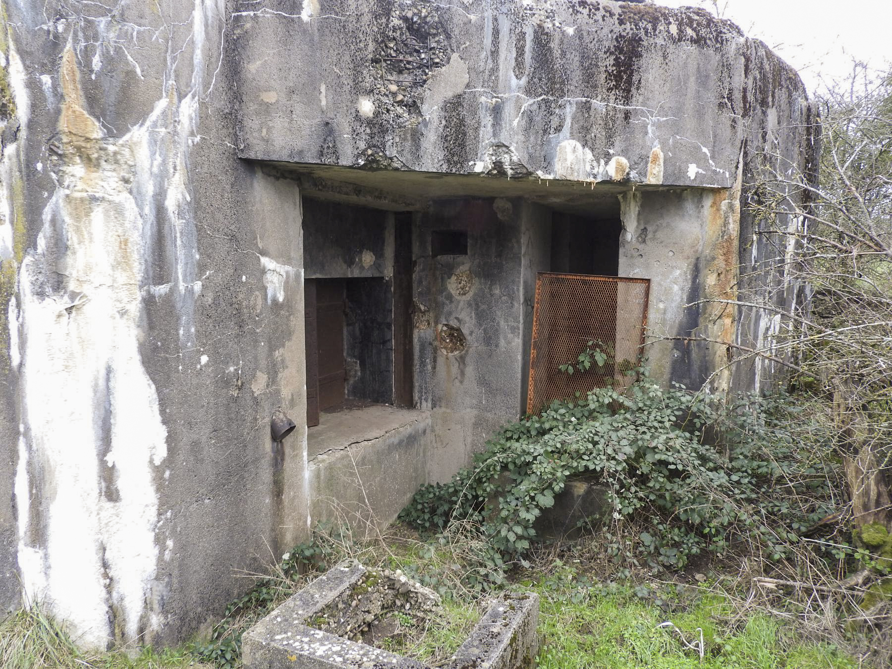Ligne Maginot - BB44 - (Blockhaus lourd type STG / STG-FCR - Simple) - Les entrées. - STENGER Mathieu