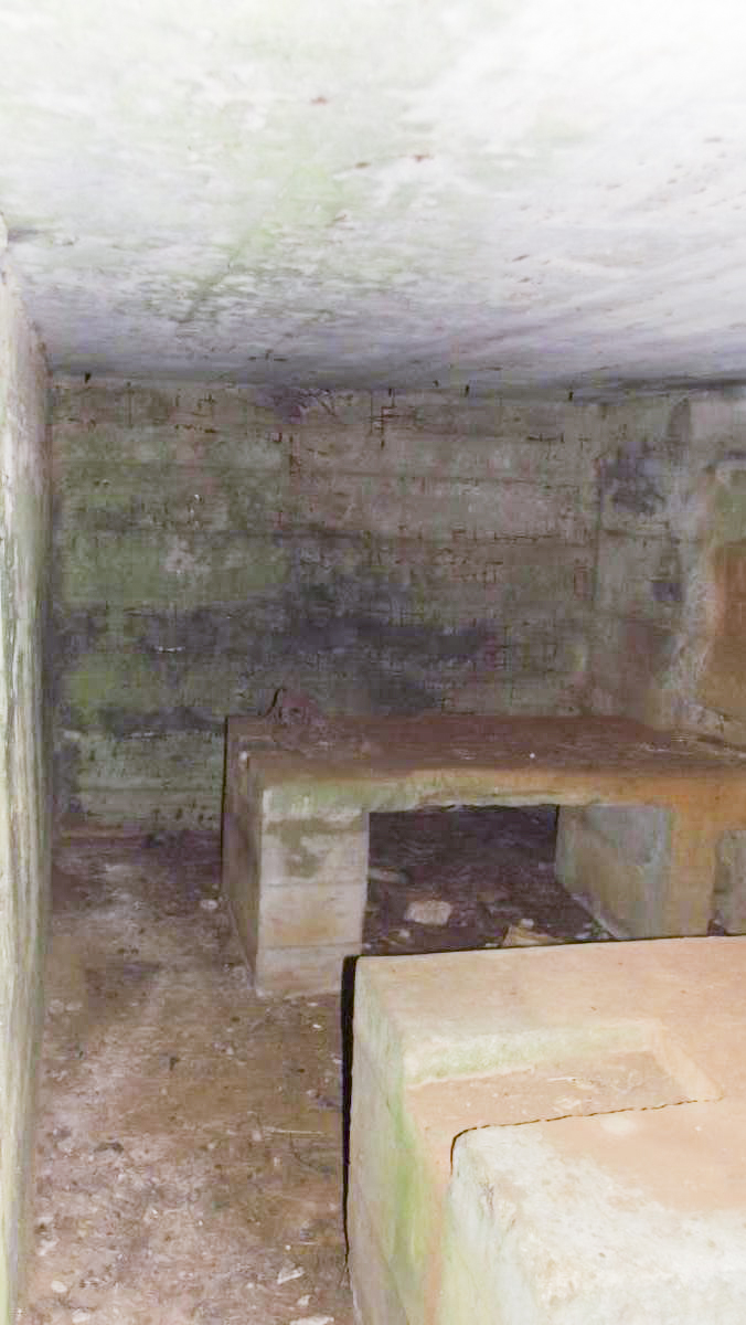 Ligne Maginot - 78 - LA SERPE EST - (Blockhaus pour arme infanterie) - L'intérieur et les postes de tirs pour les mitrailleuses  - David HARMAND