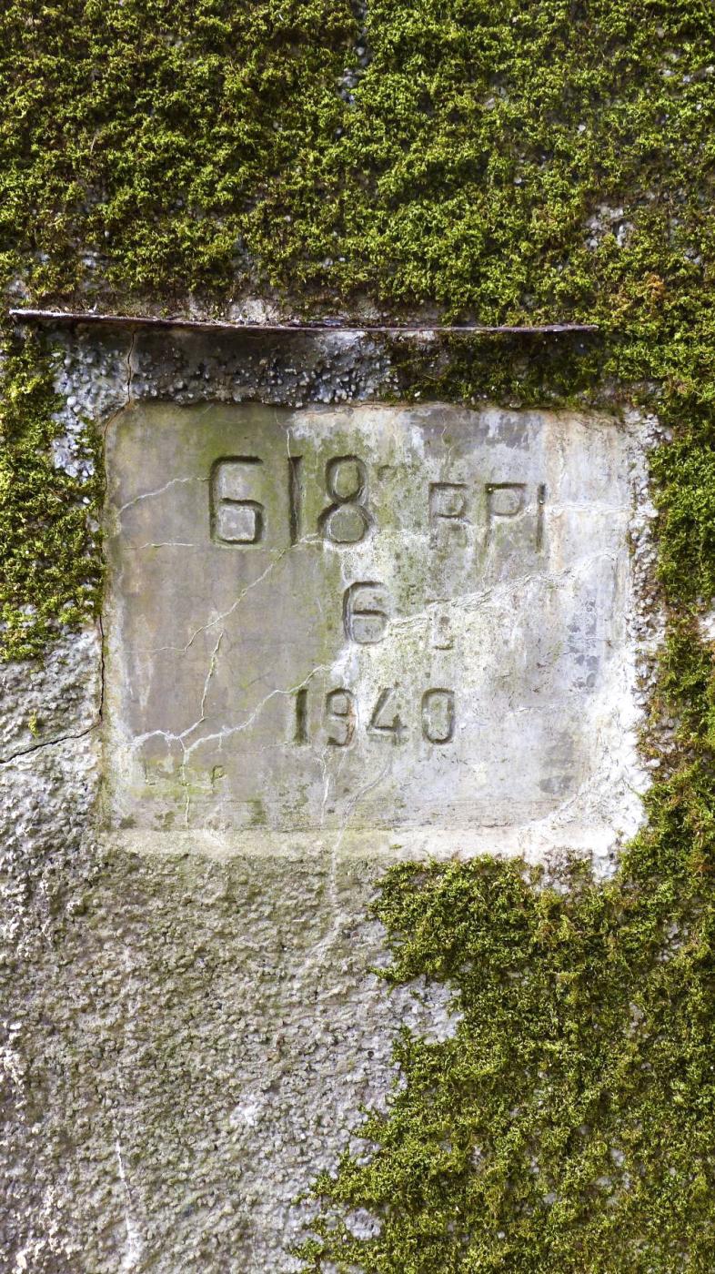 Ligne Maginot - A - BOIS RIGAULT - (Blockhaus pour canon) - Le cartouche de fabrication: 618° Régiment de pionniers 6° compagnie 
 - David Harmand