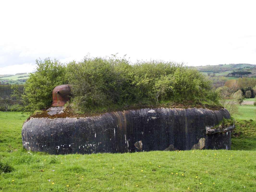 Ligne Maginot - AVIOTH - (Casemate d'infanterie - Simple) - L'arriére - R Tucker