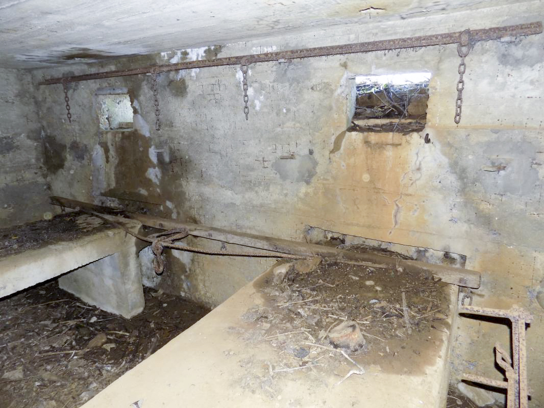 Ligne Maginot - B78TER - LA SERPE OUEST - (Blockhaus pour arme infanterie) - Face frontale - R Tucker