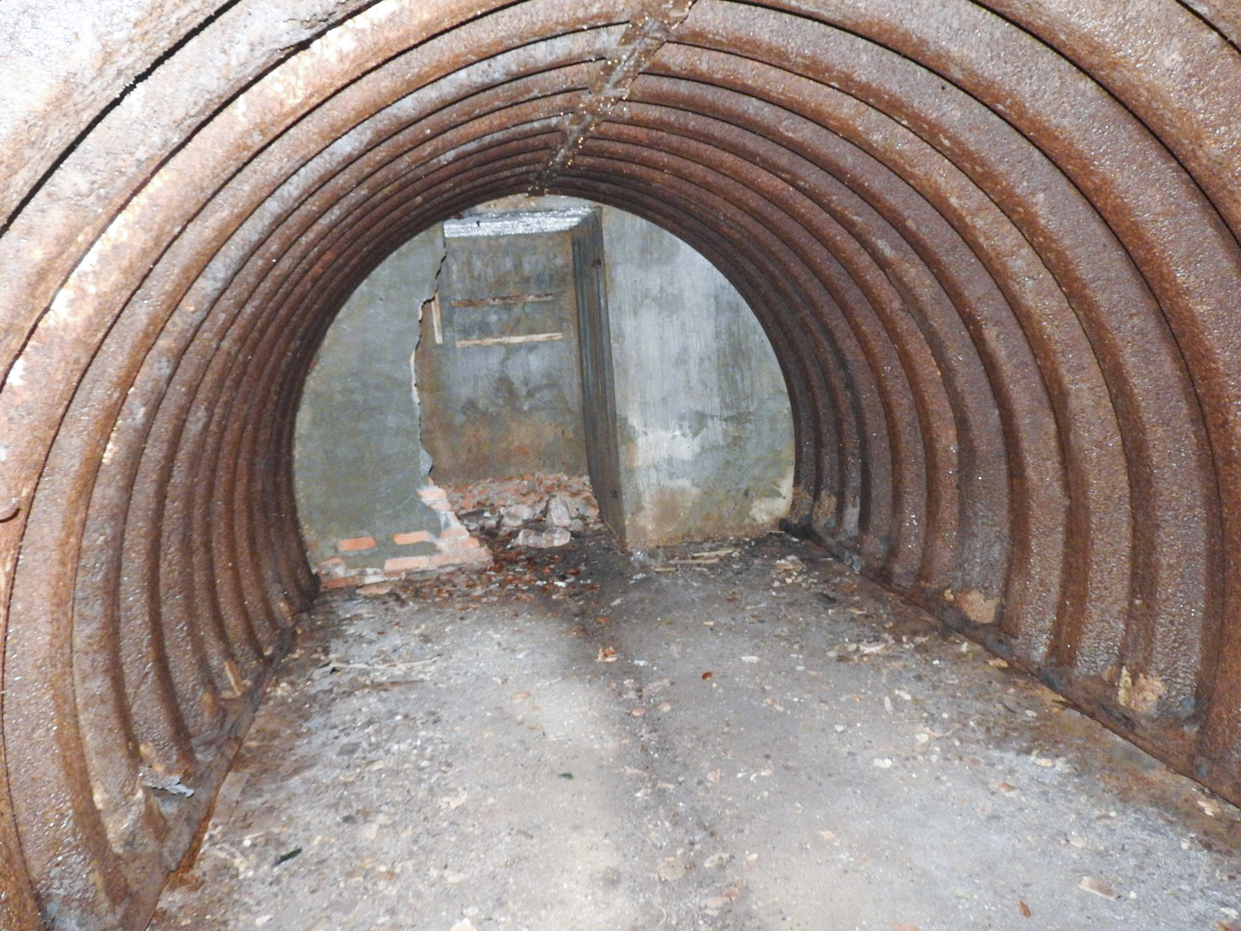 Ligne Maginot - GROSSBUCH (III/82° RMIF - QUARTIER VIEUX-BOIS) - (PC de Quartier) - L'intérieur de l'abri. - STENGER Mathieu