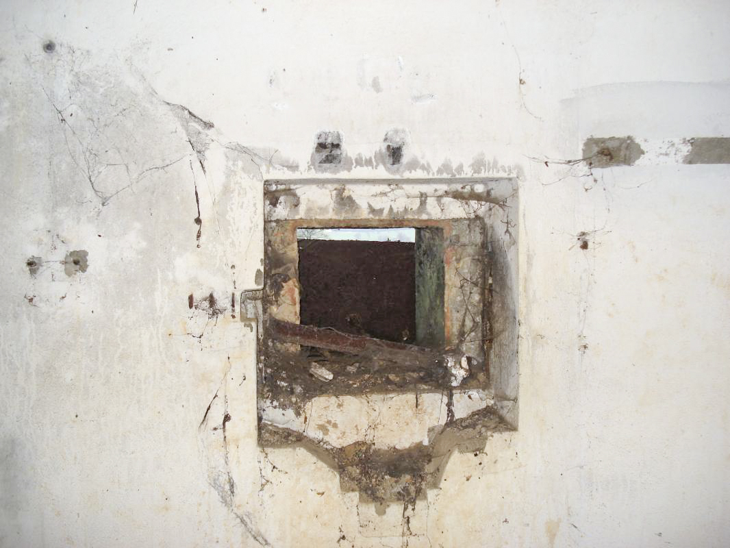 Ligne Maginot - CHRIST - (Casemate d'infanterie - Simple) - Créneaux FM - R Tucker