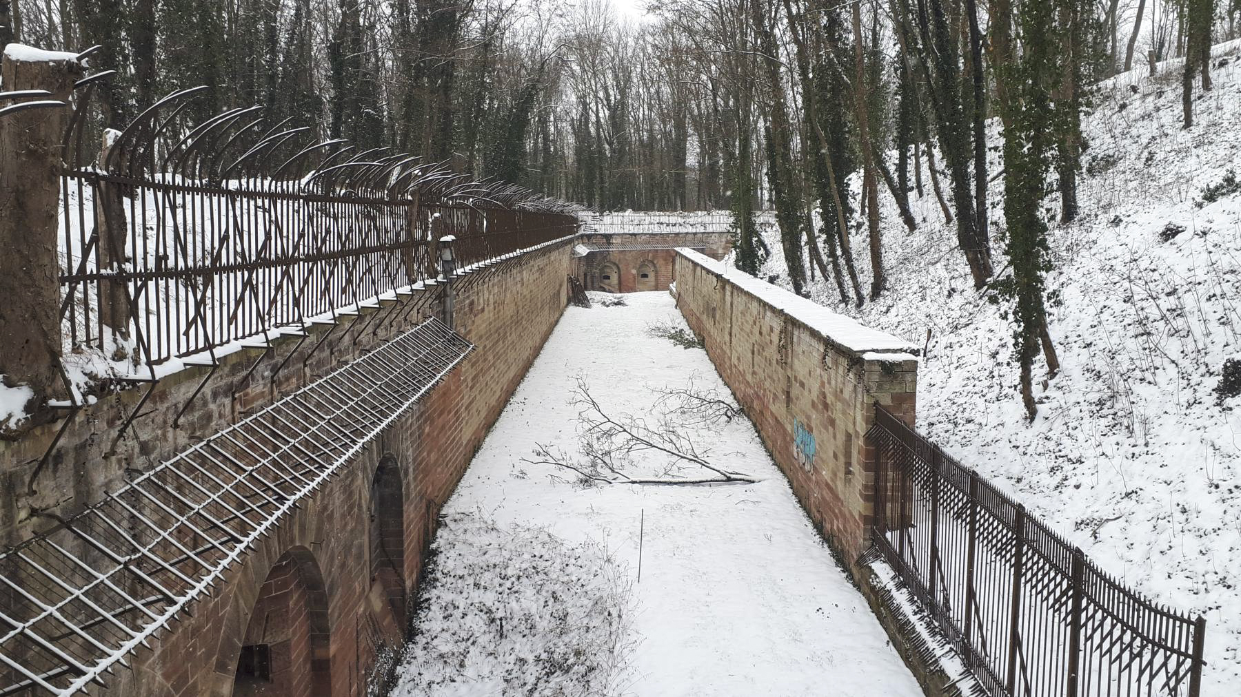 Ligne Maginot - FORT DUCROT - (PC de Secteur) - Fossé du front de tête - G. Fuchs