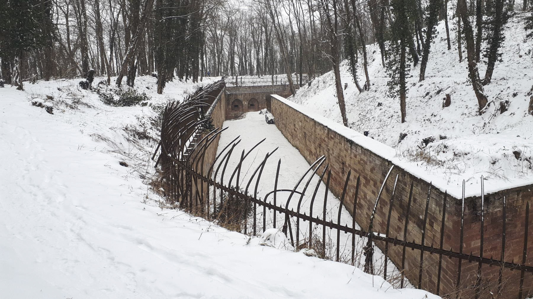 Ligne Maginot - FORT DUCROT - (PC de Secteur) - Fossé du flanc gauche - G. Fuchs