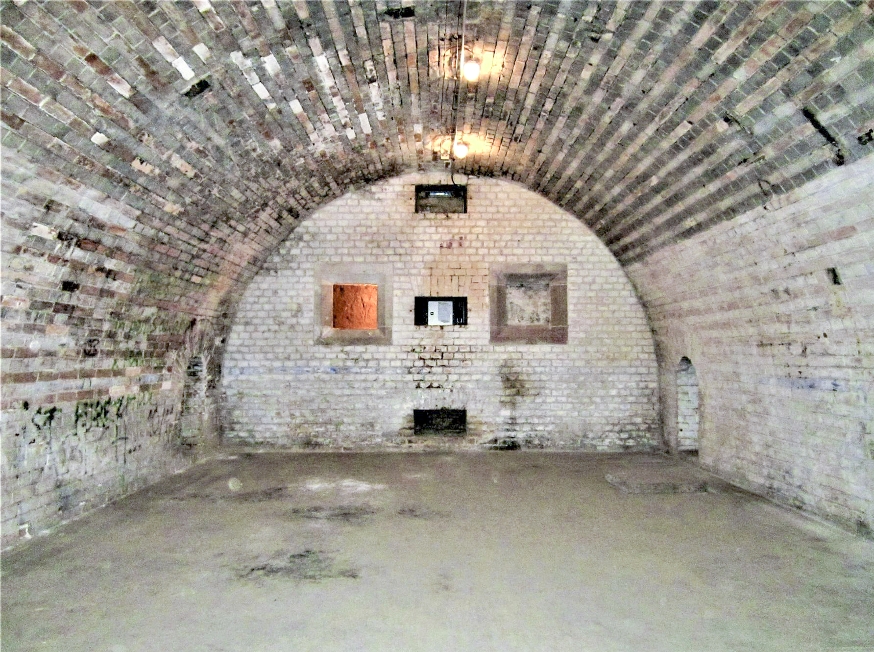 Ligne Maginot - FORT DUCROT - (PC de Secteur) - La poudrière - G. Fuchs
