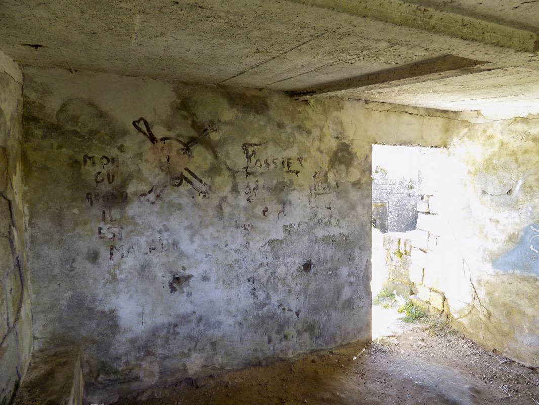 Ligne Maginot - CITADELLE DE MONTMEDY OUEST - (Observatoire d'artillerie) - L'arrière - R Tucker