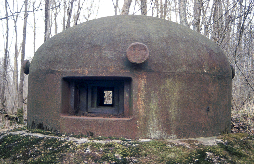 Ligne Maginot - MOLVANGE - A9 - (Ouvrage d'artillerie) - Entrée des munitions
L'une des deux cloches GFM - Michel Teiten