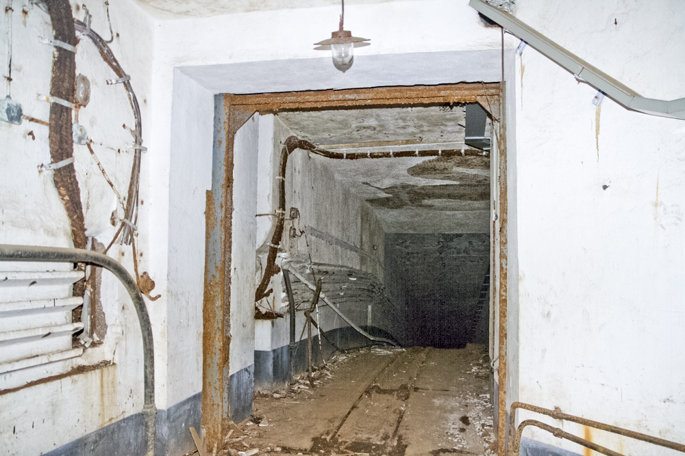 Ligne Maginot - MOLVANGE - A9 - (Ouvrage d'artillerie) - Entrée des munitions
Passage vers le plan incliné - Michel Teiten