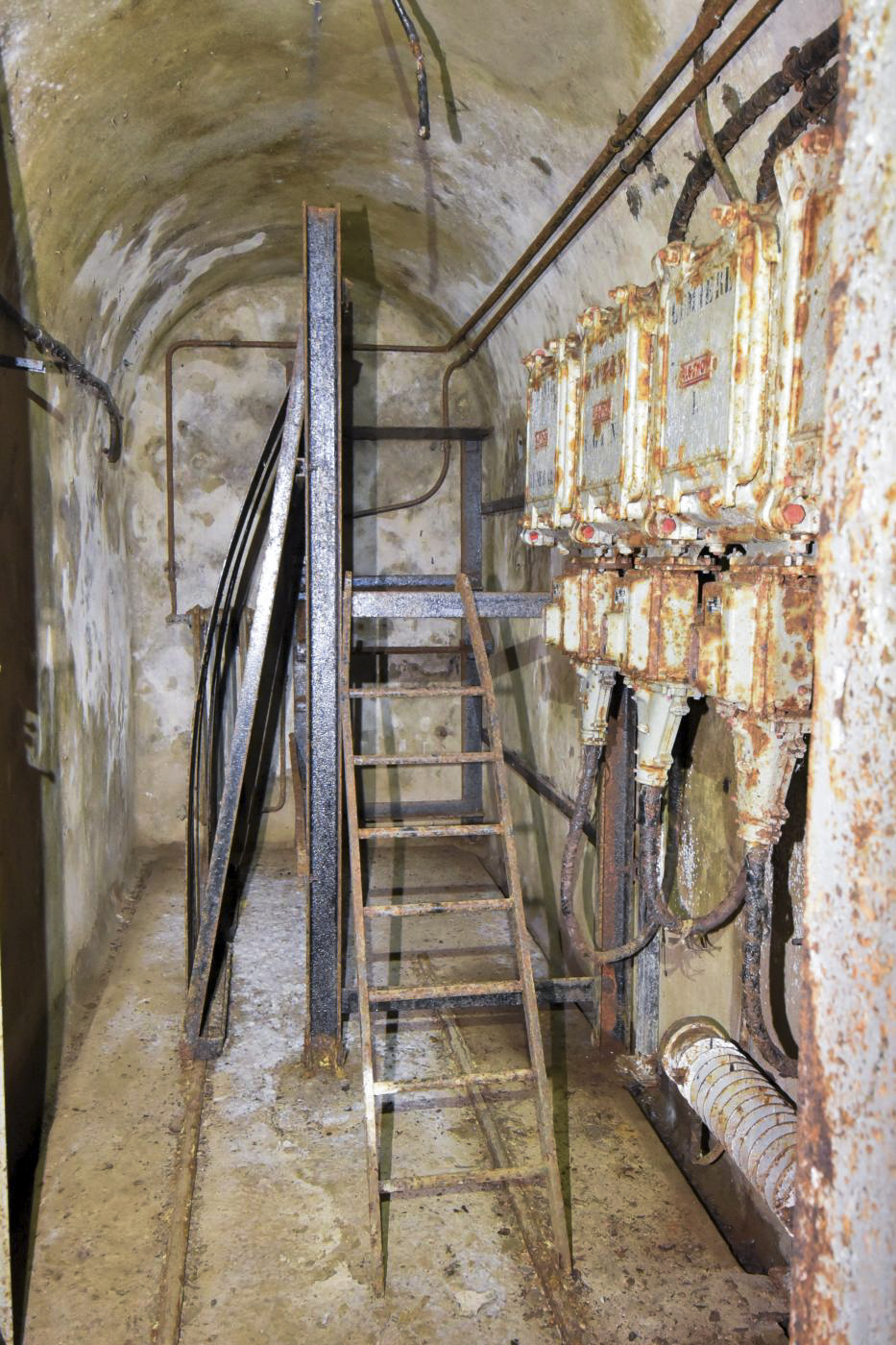 Ligne Maginot - MOLVANGE - A9 - (Ouvrage d'artillerie) - Bloc 1 - Ludovic KNAPP