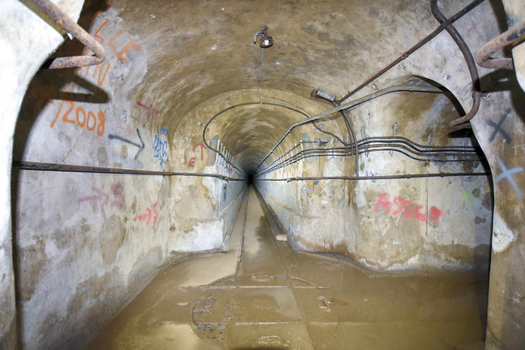 Ligne Maginot - MOLVANGE - A9 - (Ouvrage d'artillerie) - Galerie principale et accès au bloc 1 - Ludovic KNAPP