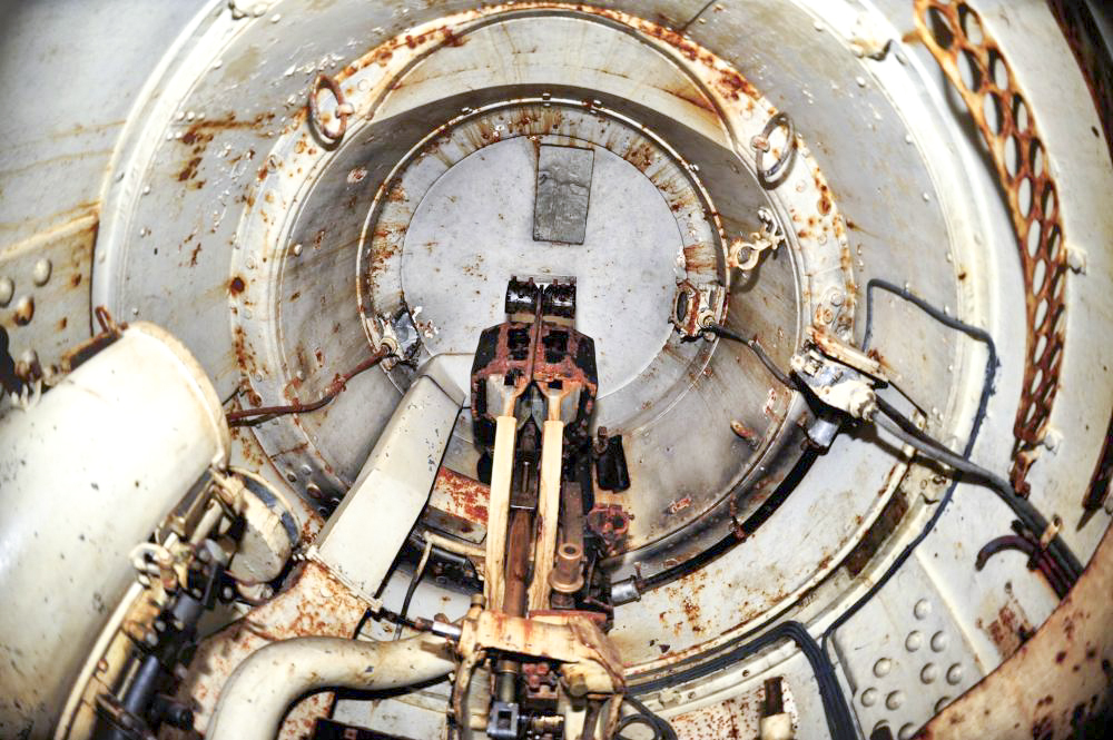 Ligne Maginot - MOLVANGE - A9 - (Ouvrage d'artillerie) - Bloc 2
Tourelle de mitrailleuses - GOERGEN Claude