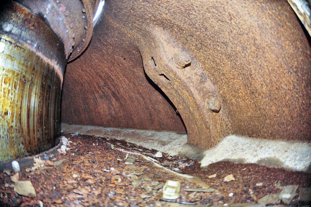 Ligne Maginot - MOLVANGE - A9 - (Ouvrage d'artillerie) - Bloc 2
Tourelle de mitrailleuses
L'avant cuirasse de la tourelle - GOERGEN Claude