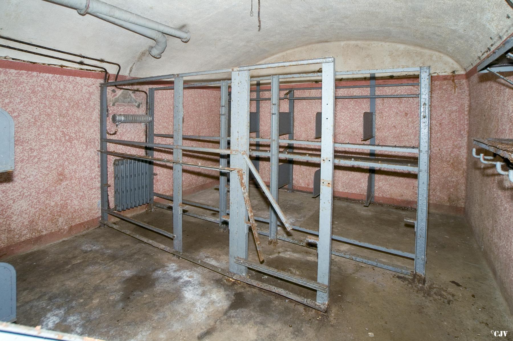 Ligne Maginot - MOLVANGE - A9 - (Ouvrage d'artillerie) - Bloc 2
Le PC de l'ouvrage - Lia VERMEULEN