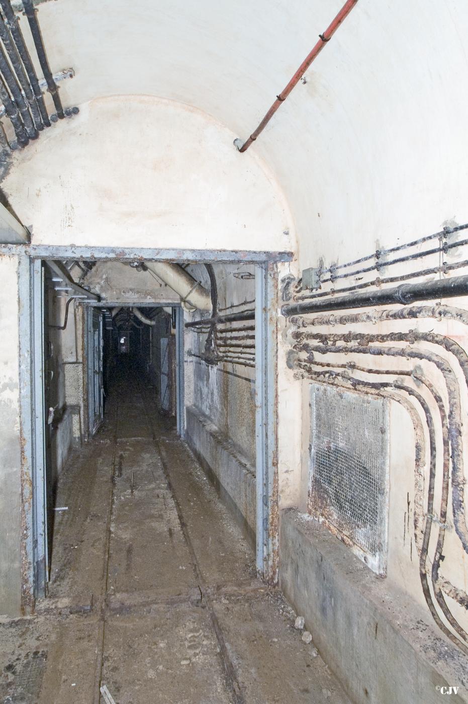 Ligne Maginot - MOLVANGE - A9 - (Ouvrage d'artillerie) - Bloc 2
Couloir - Lia VERMEULEN