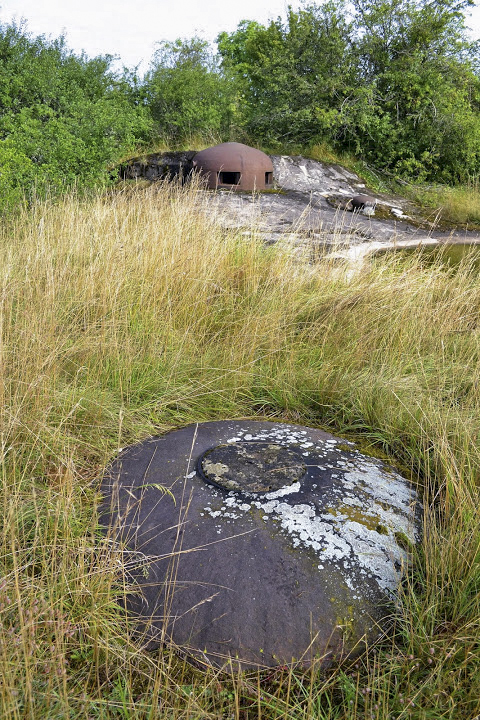 Ligne Maginot - MOLVANGE - A9 - (Ouvrage d'artillerie) - Bloc 3
Cloche lance-grenades et cloche GFM - PAVEL Jan