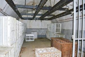 Ligne Maginot - MOLVANGE - A9 - (Ouvrage d'artillerie) - Bloc 4
Le magasin à munitions M2 au pied du bloc